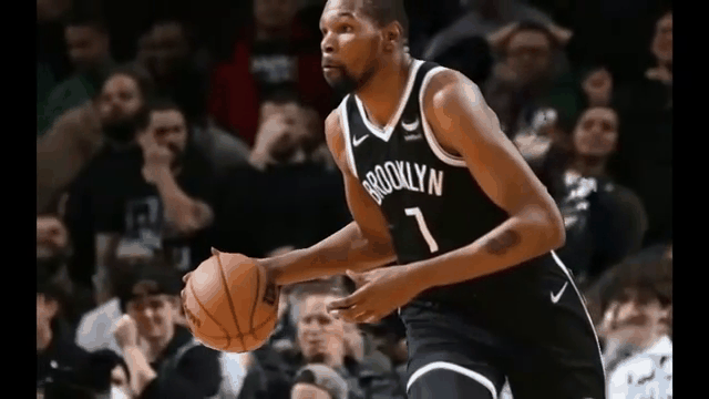 杜兰特连续十场比赛得分超过表现优异，湖人不断突破！的简单介绍