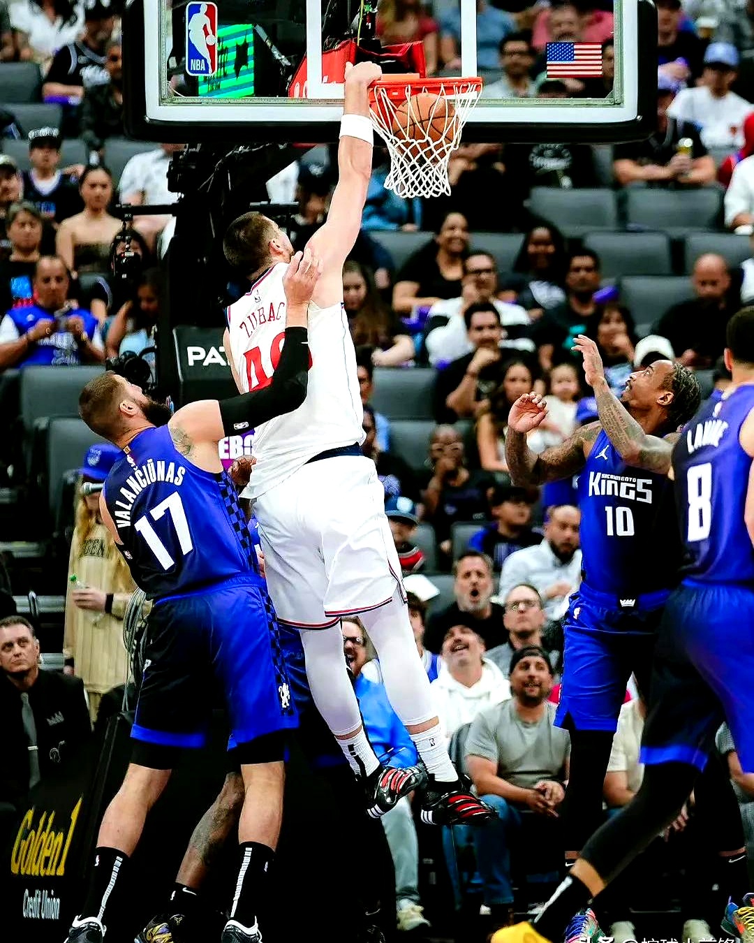 费德勒连续五场比赛得分超过锐不可当，快船不断突破！