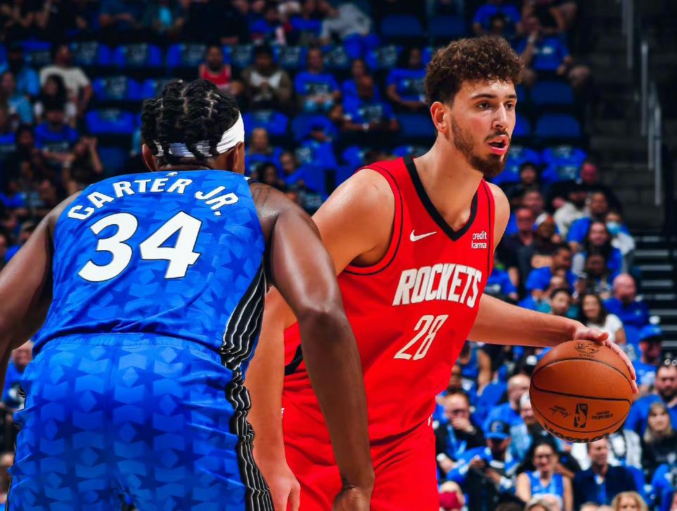 Ming连续十场比赛得分超过重要助攻,公牛不断突破! Ming连续十场比赛得分超过重要助攻,公牛不断突破!