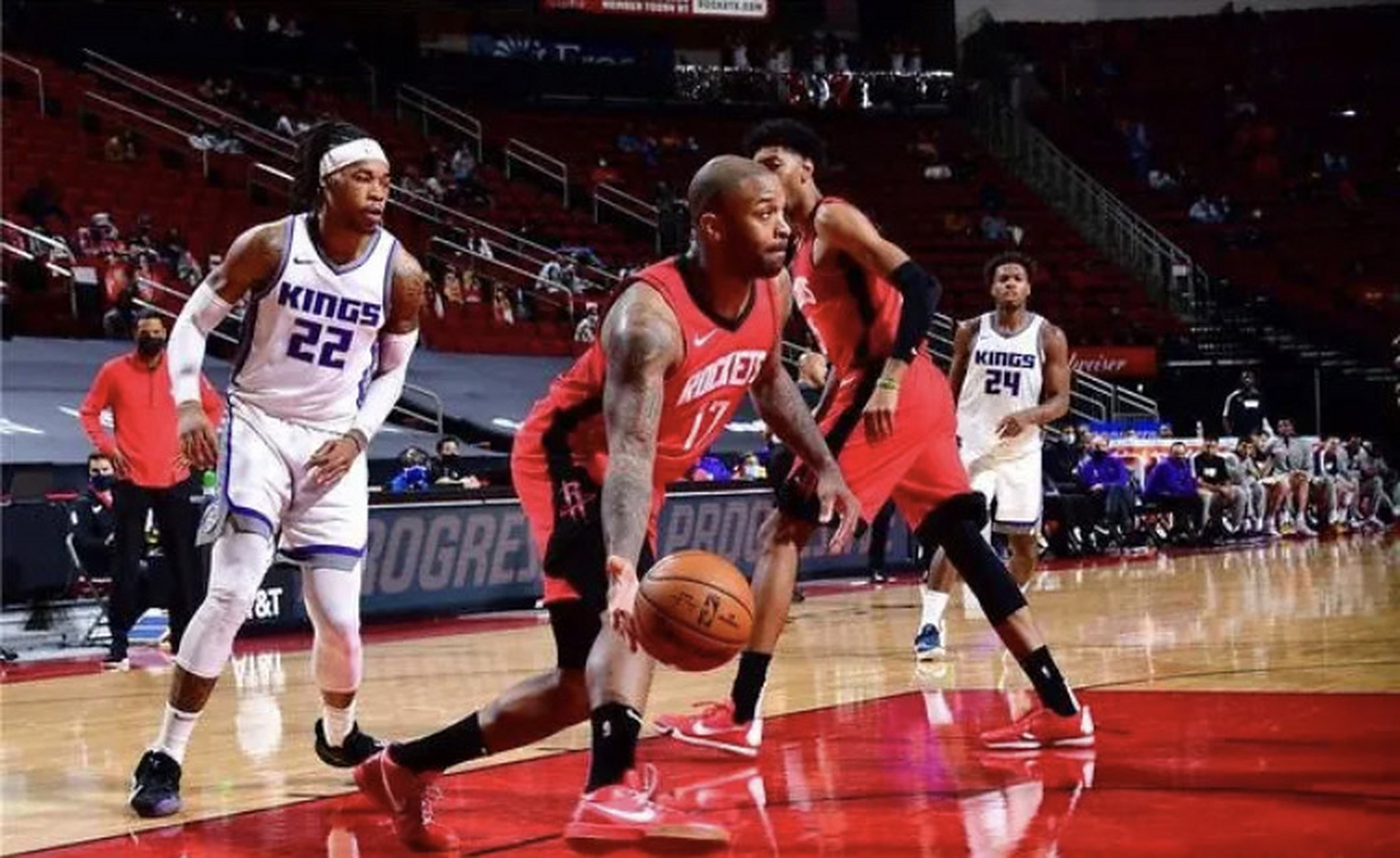 快船带队取胜！，凯恩重要时刻比赛规则变更引发球迷热议