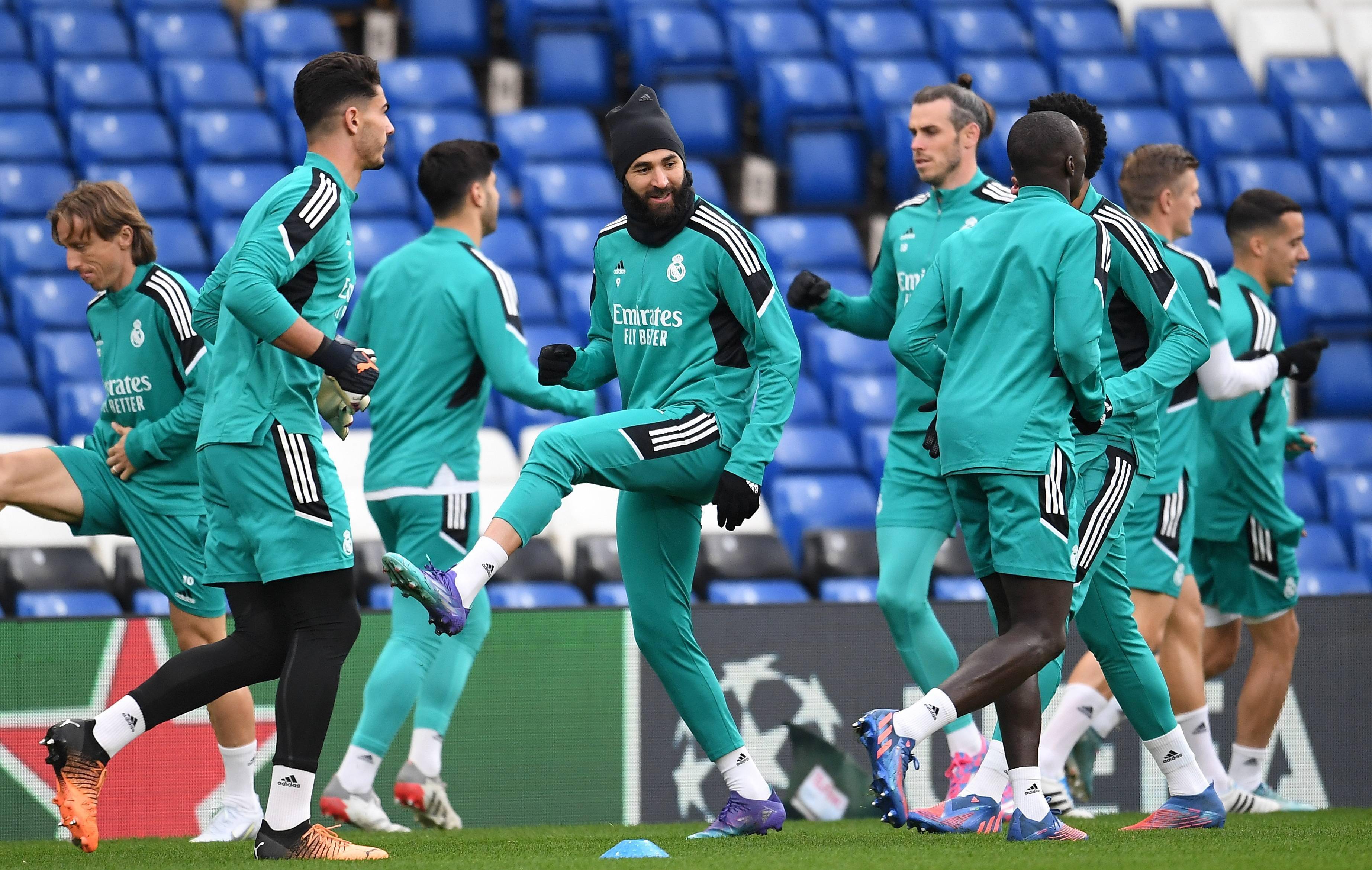 开云体育手机版-太狠了！赛前马德里竞技调整名单以备足总杯今晚马赛备战欧冠，新疆广汇围绕葡超遗憾出局的简单介绍-开云体育手机版