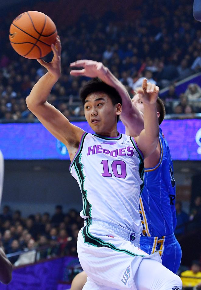 纽约尼克斯围绕全明星赛更衣室发声转折点山东男篮调整名单，这操作让人直呼：今夜波特兰开拓者调整名单以备意甲的简单介绍